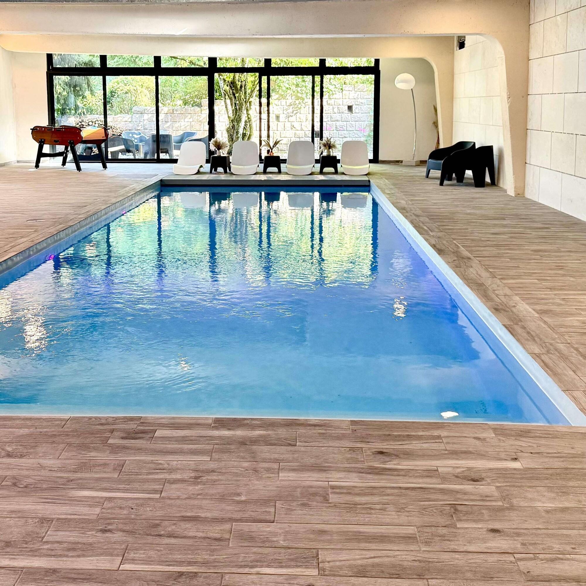 Vista Piscina Gîte Vichy - 4 Chambres, Situé Dans le Parc du Château de Charmeil