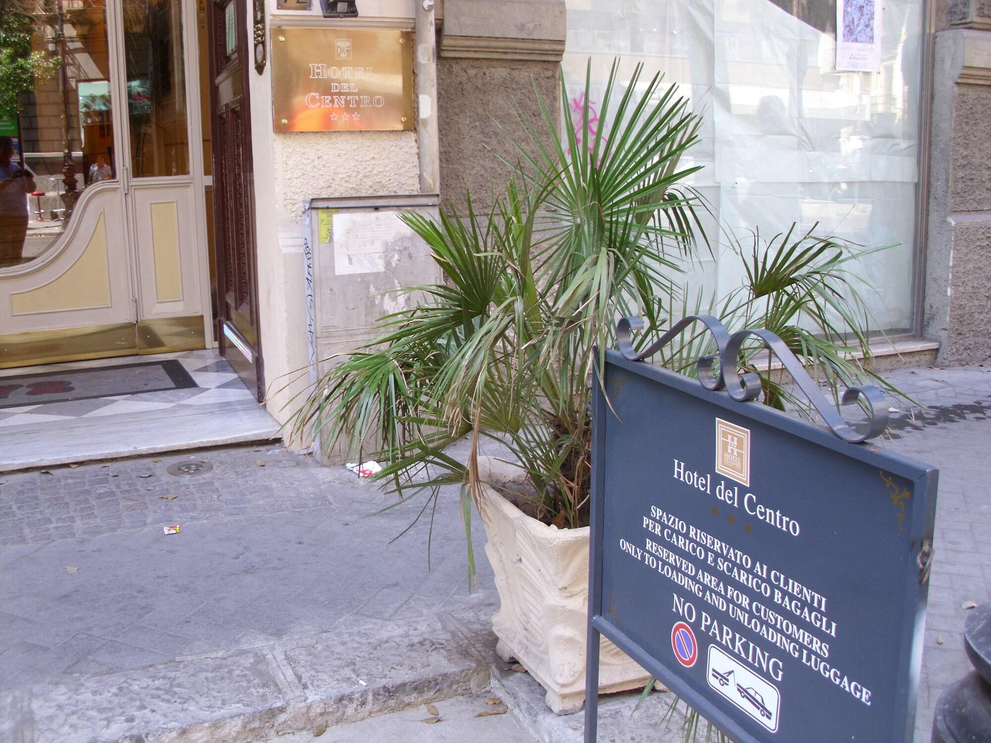 Vista Exterior Hotel del Centro