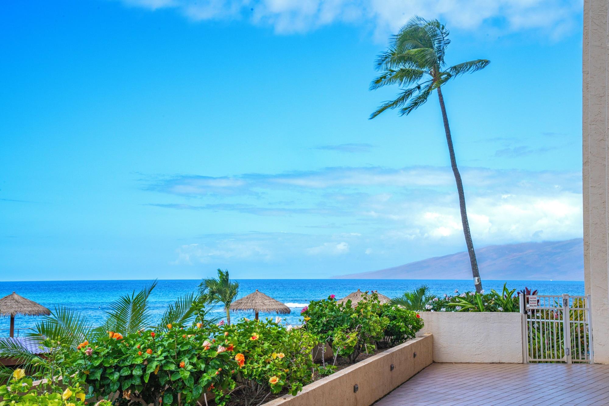 Vista Exterior Royal Kahana Maui by OUTRIGGER