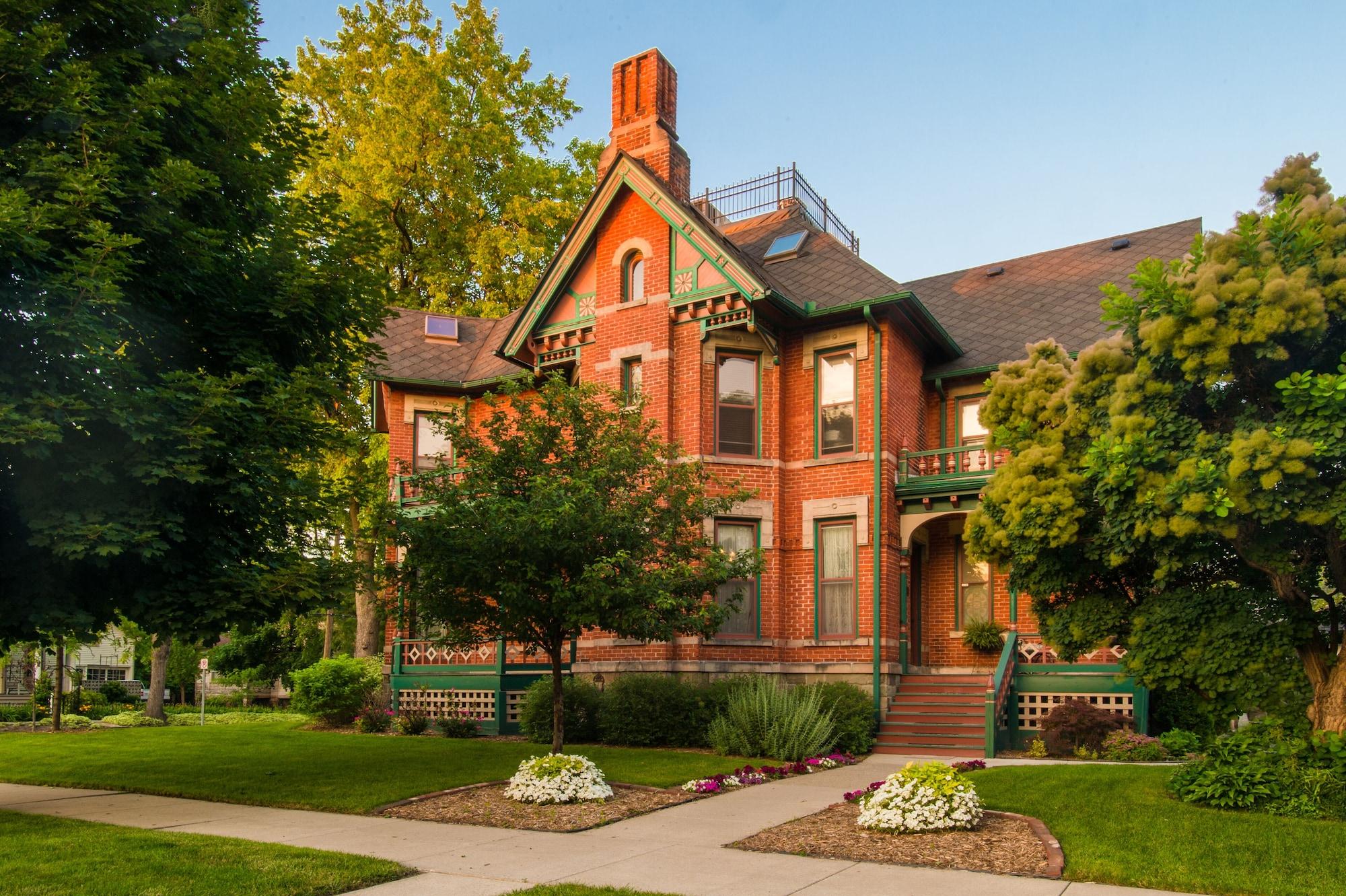 Vista Exterior The Historic Webster House