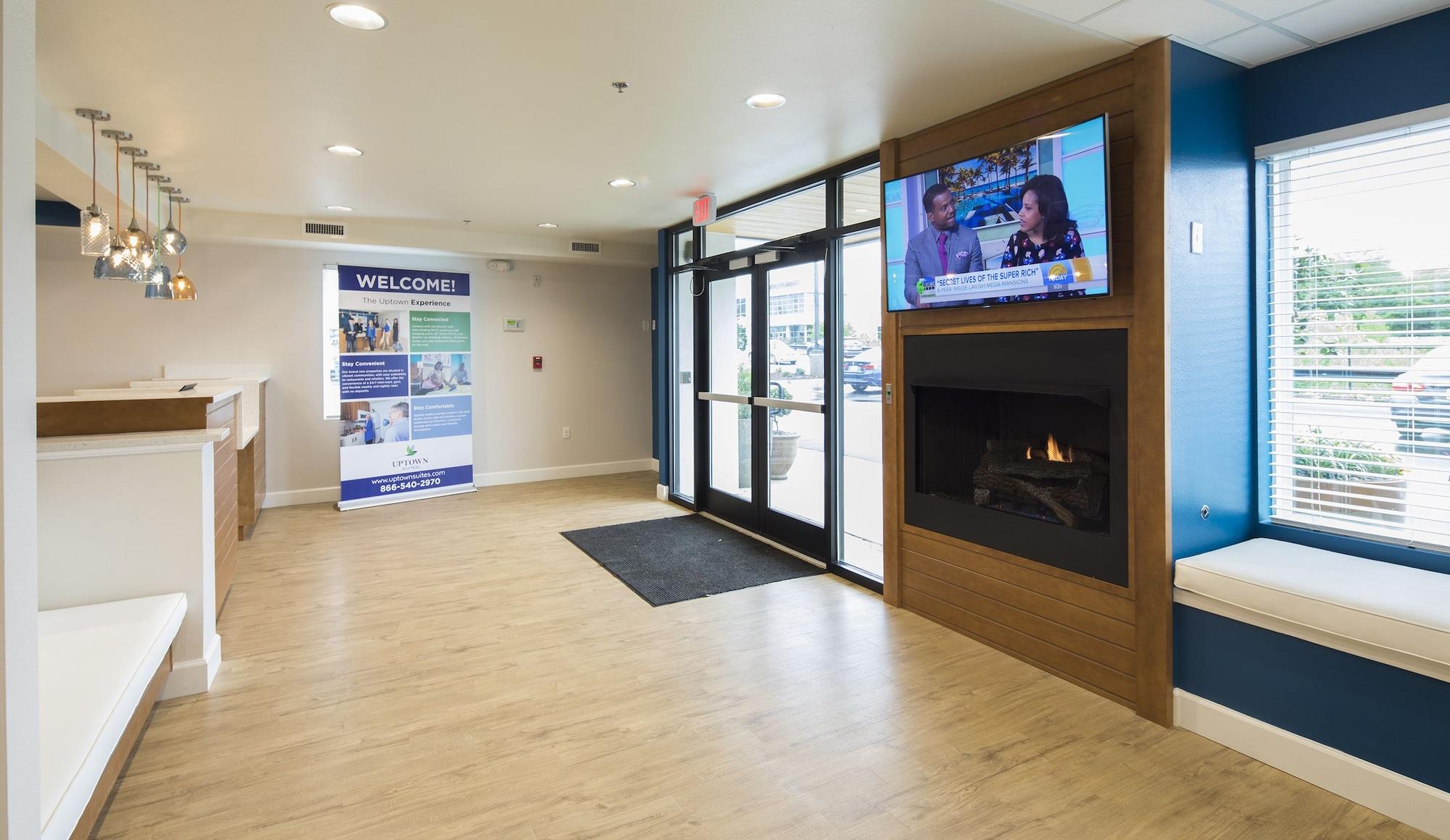 Vista Lobby Uptown Suites Extended Stay Tampa FL – Riverview