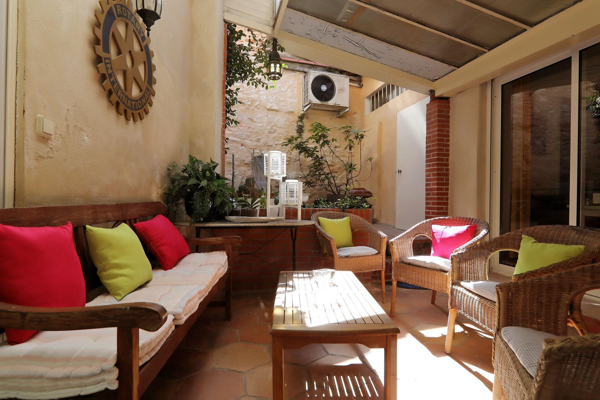 Varios Hotel Les Pasteliers