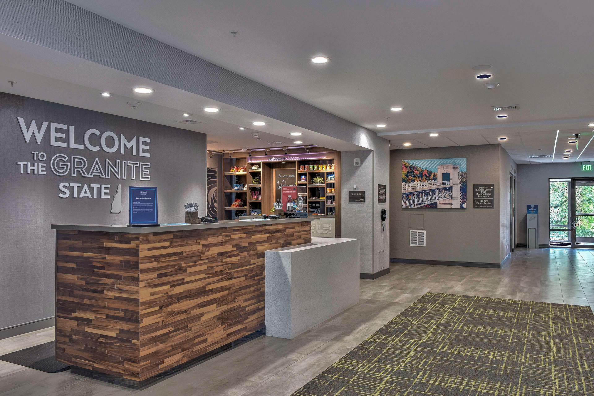 Vista Lobby Hampton Inn & Suites Keene