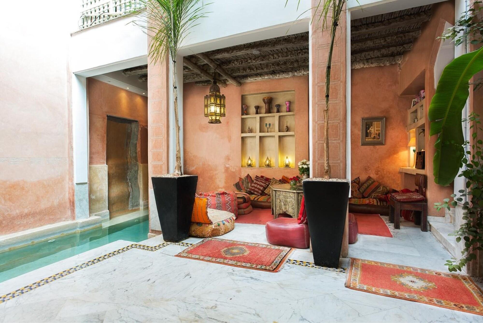 Vista Exterior Riad Moullaoud