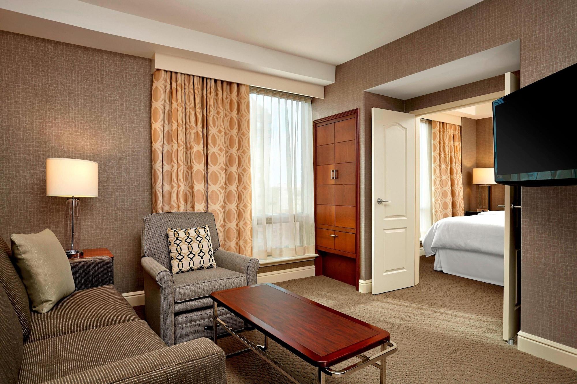 Habitación Sheraton Suites Calgary Eau Claire