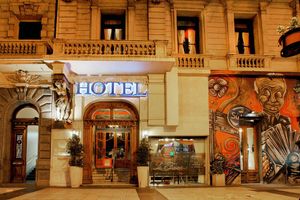 Alojamiento - La Fresque Hotel