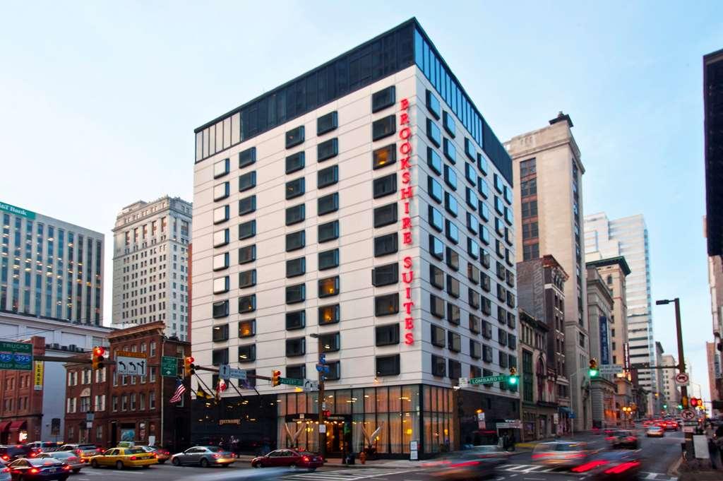 Vista Exterior Comfort Inn & Suites Baltimore Inner Harbor