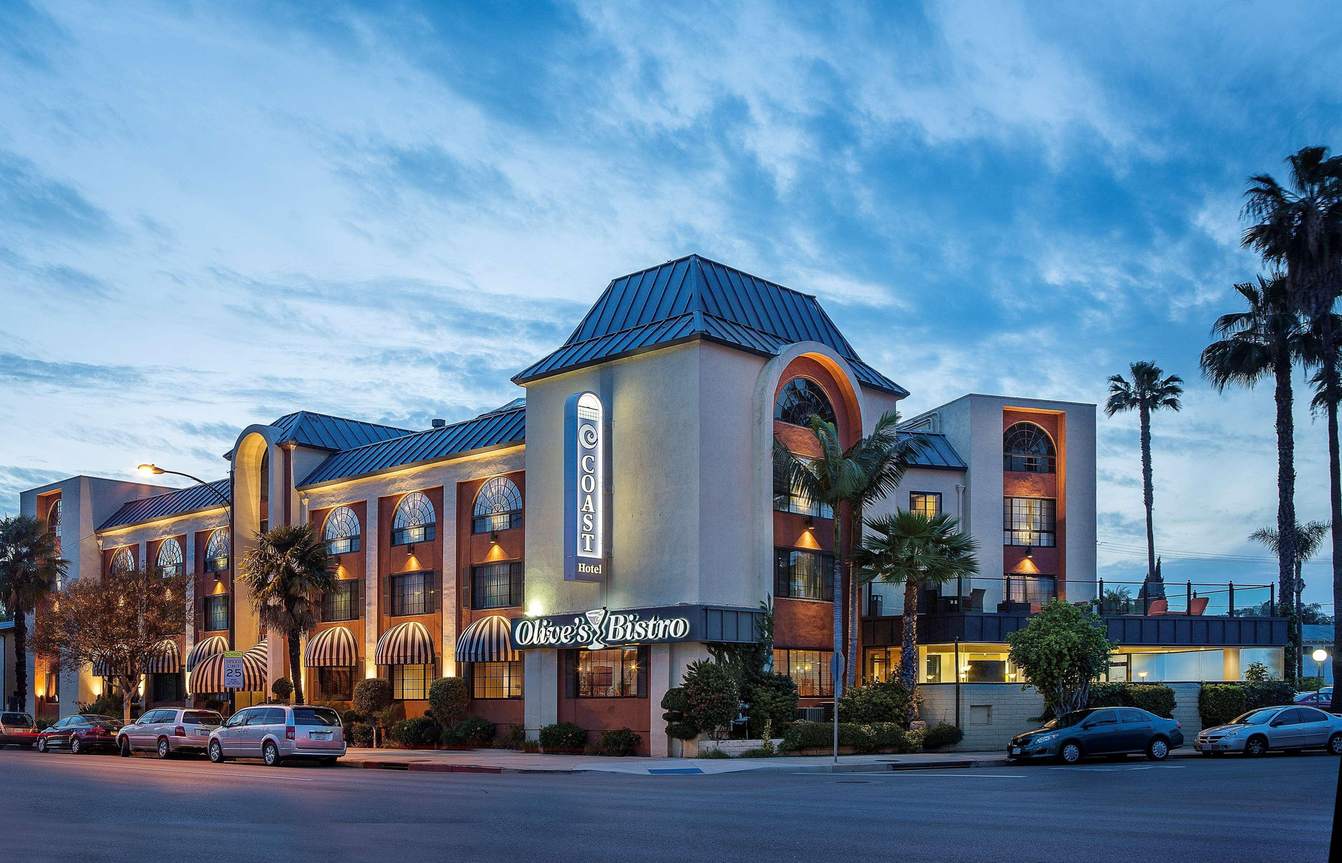Vista Exterior Coast Burbank Hotel