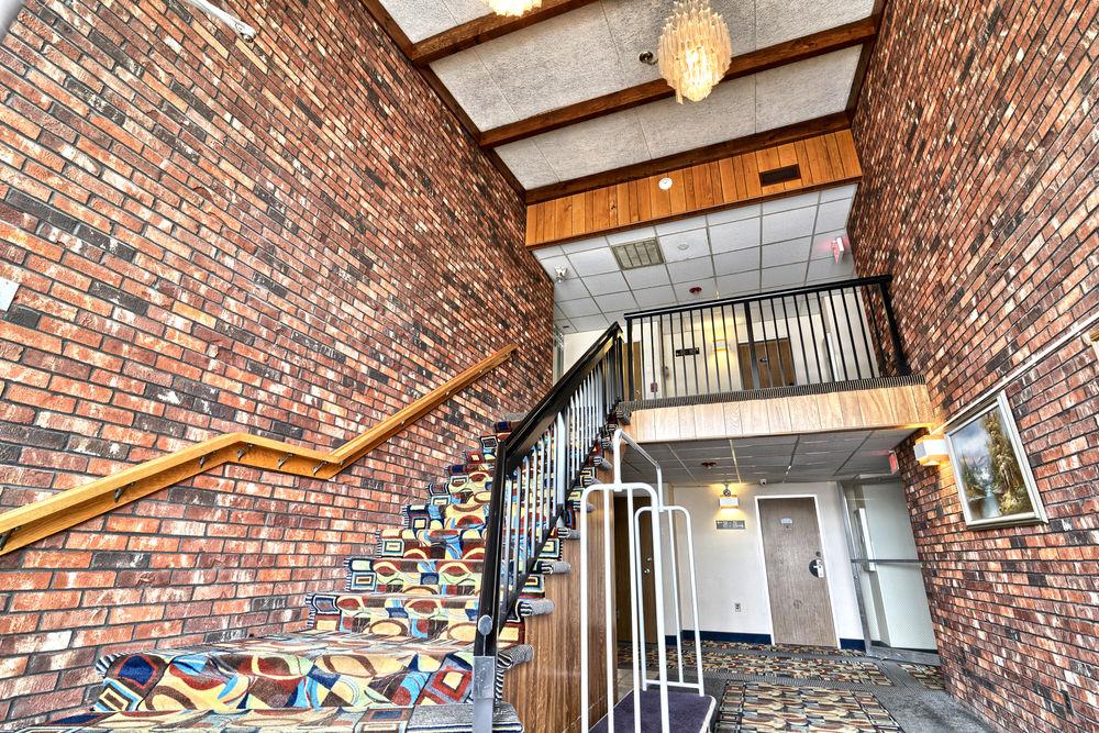 Varios Howard Johnson Inn - Bangor
