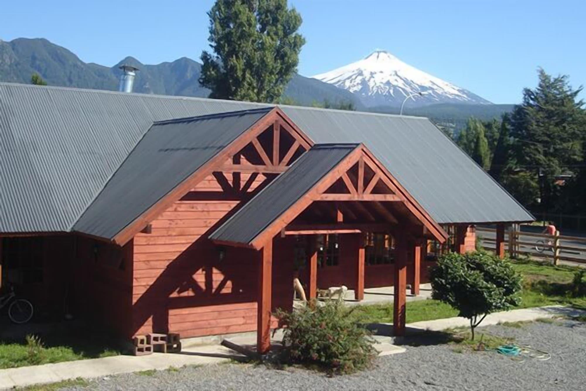 Vista Exterior Hotel Maucho Pucon