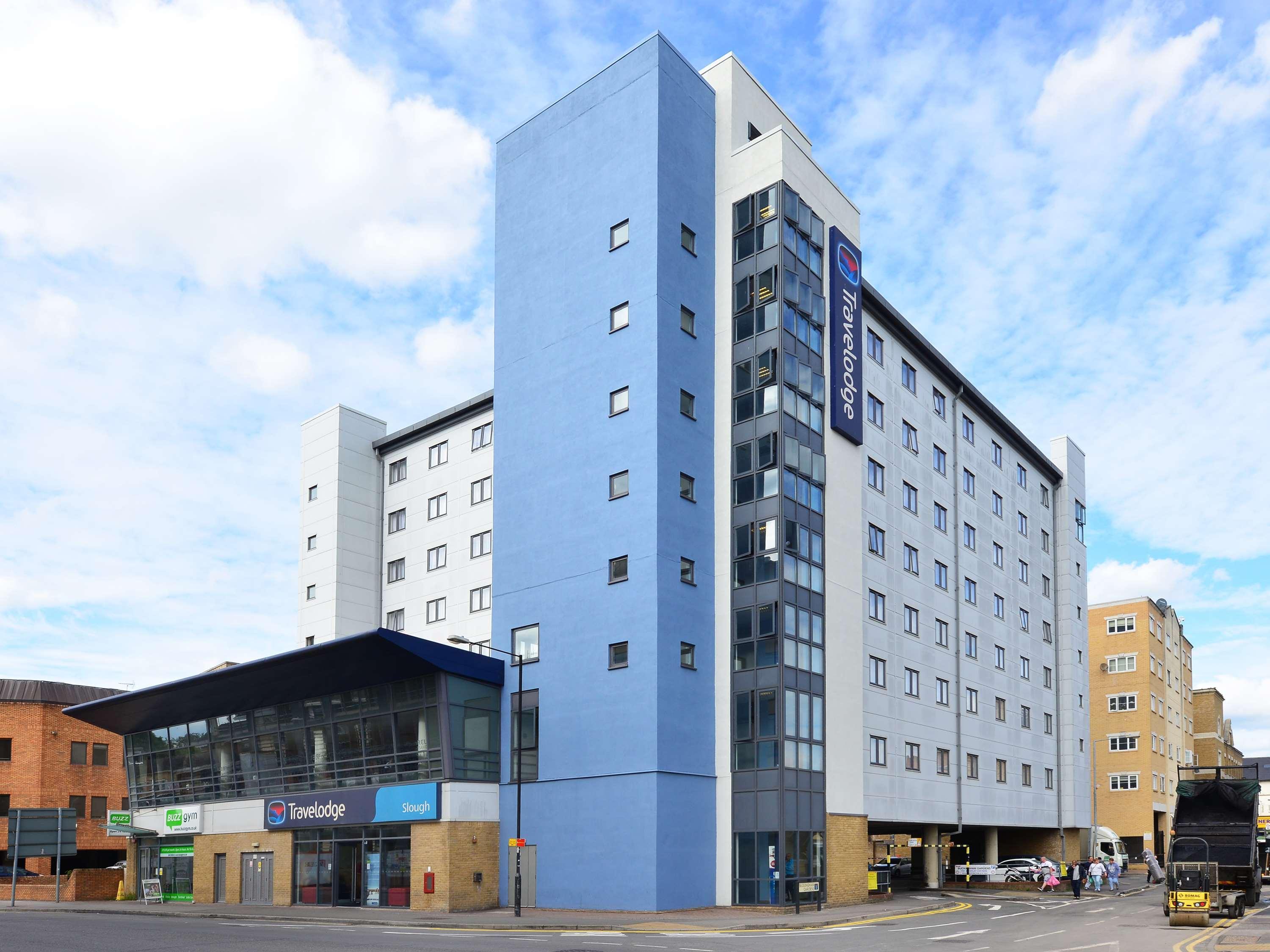 Vista Exterior Travelodge Slough
