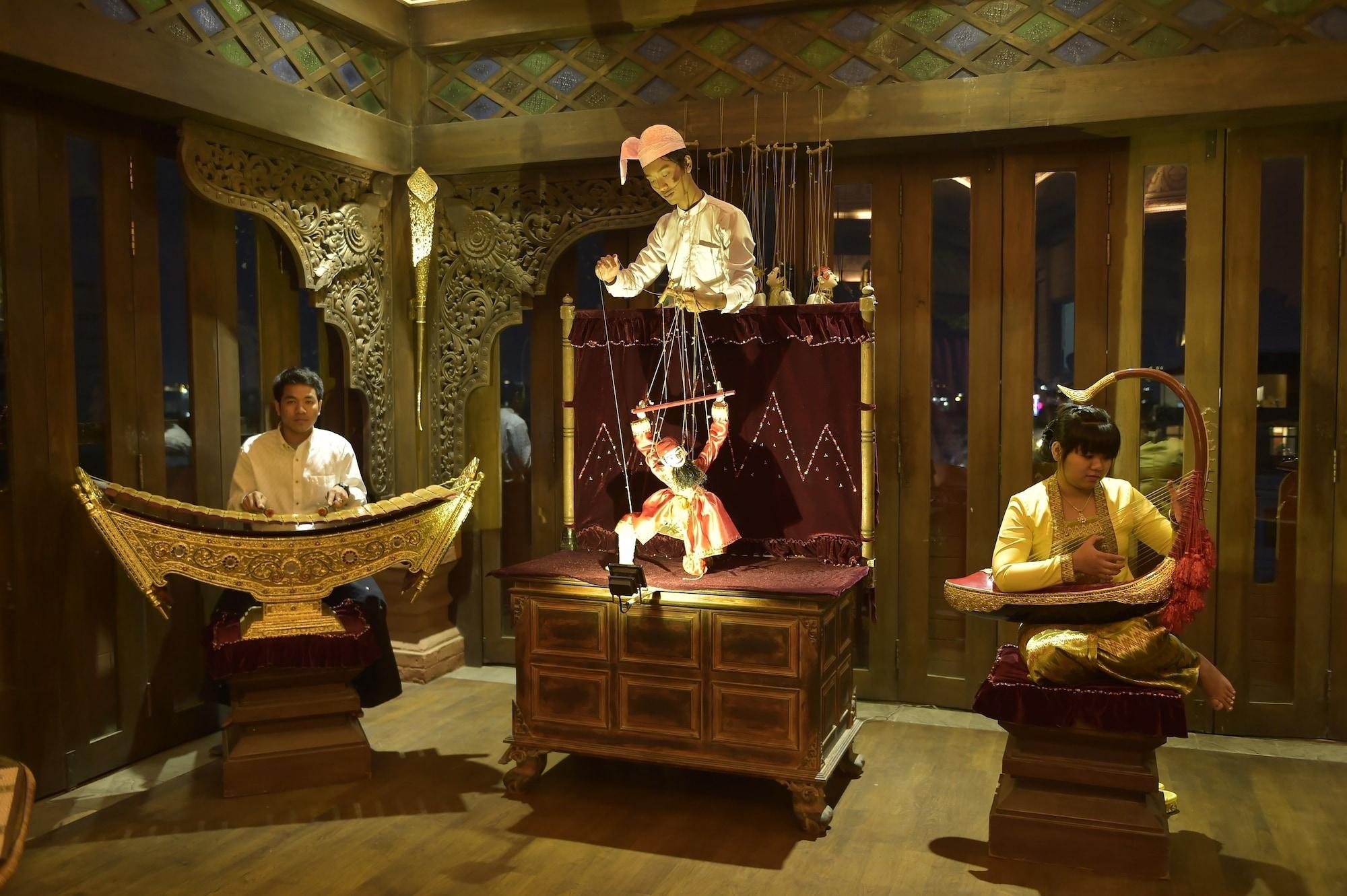 Instalaciones Recreativas Bagan King Hotel