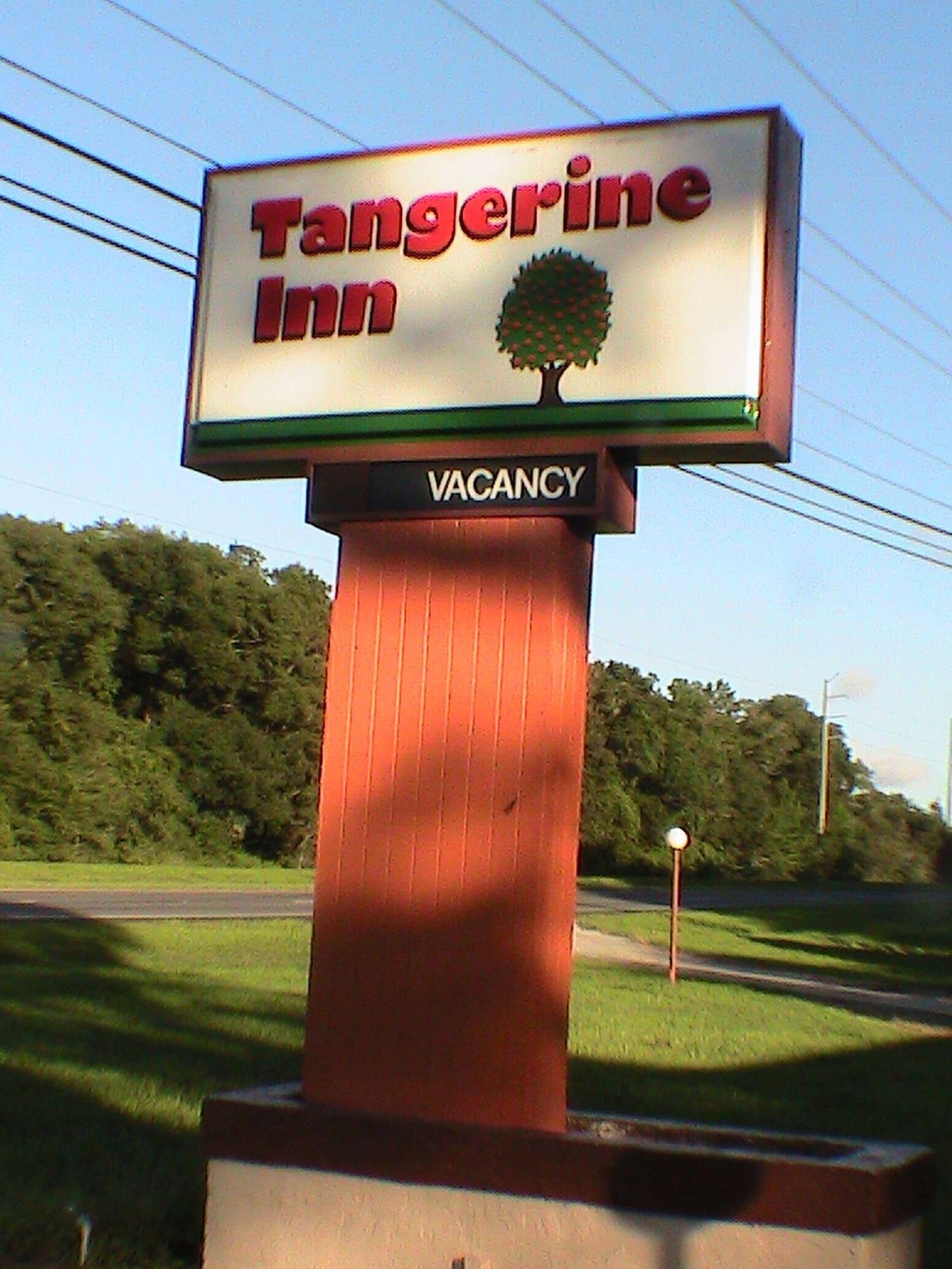 Vista Exterior At Home Express Tangerine Inn