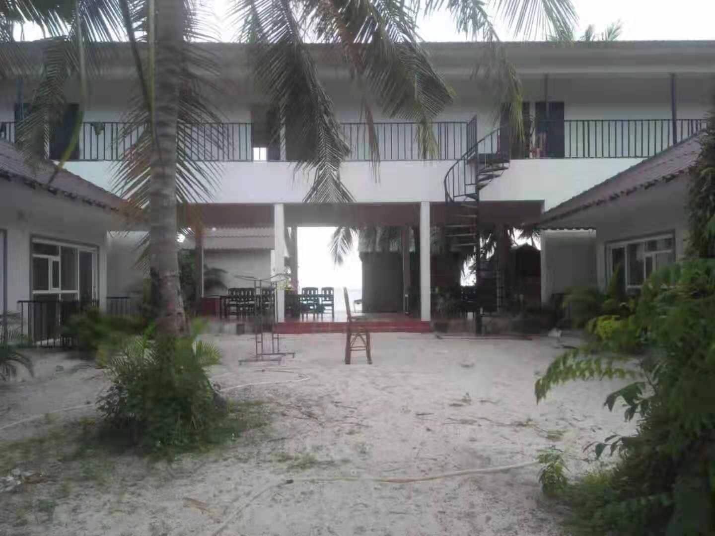 Vista Exterior Beyond Beach Resort