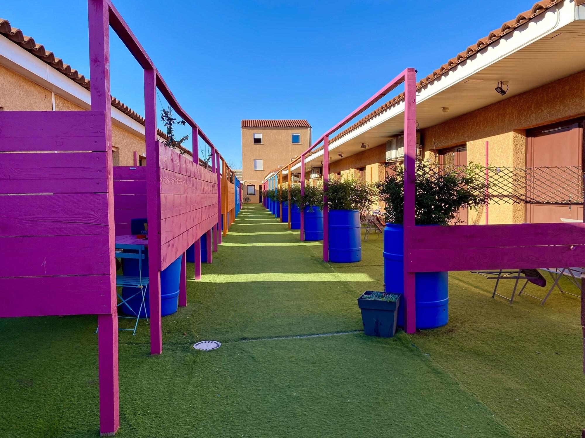 Varios Hôtel Acajou