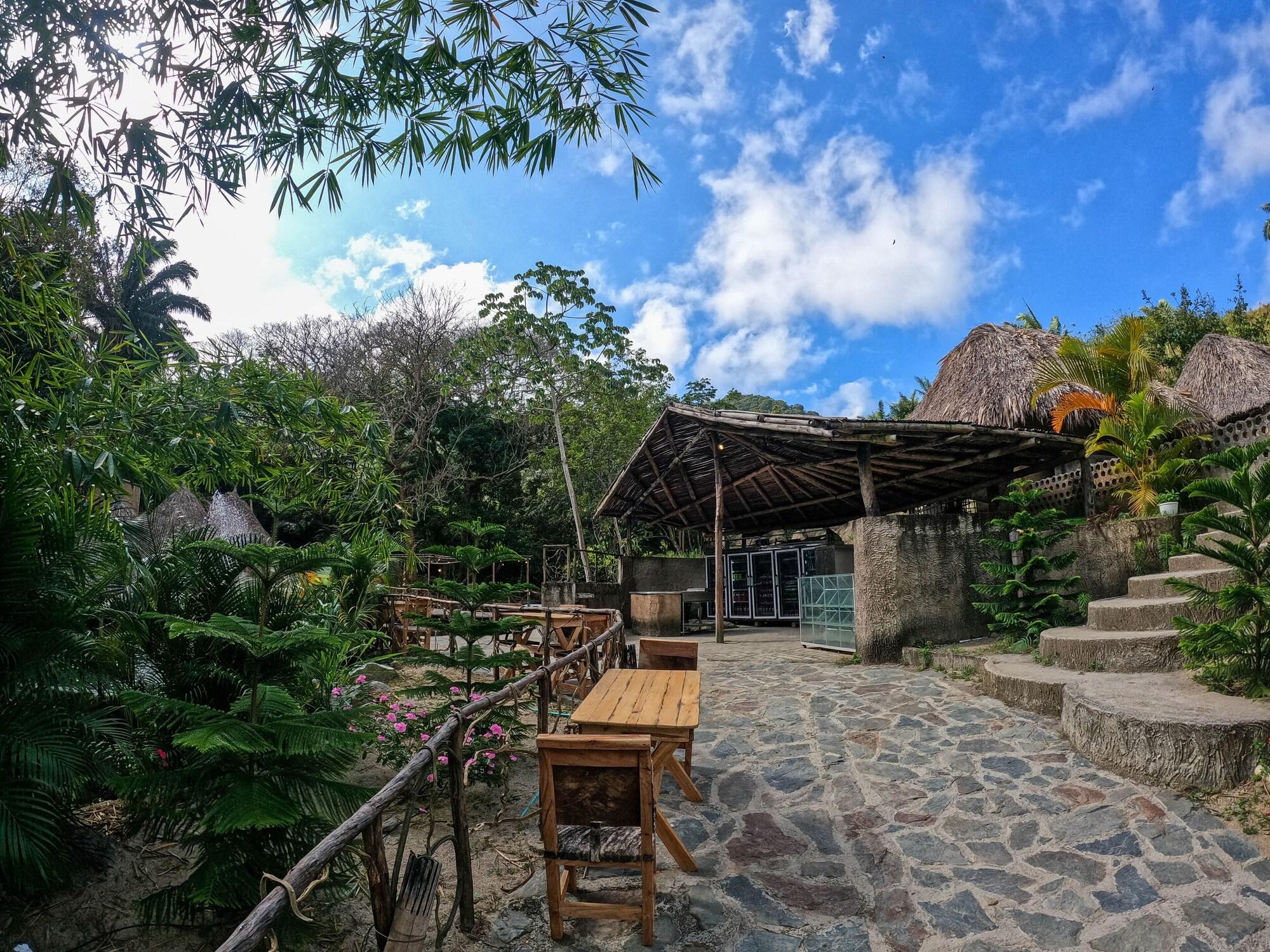 Varios TAWACA ECOHOTEL