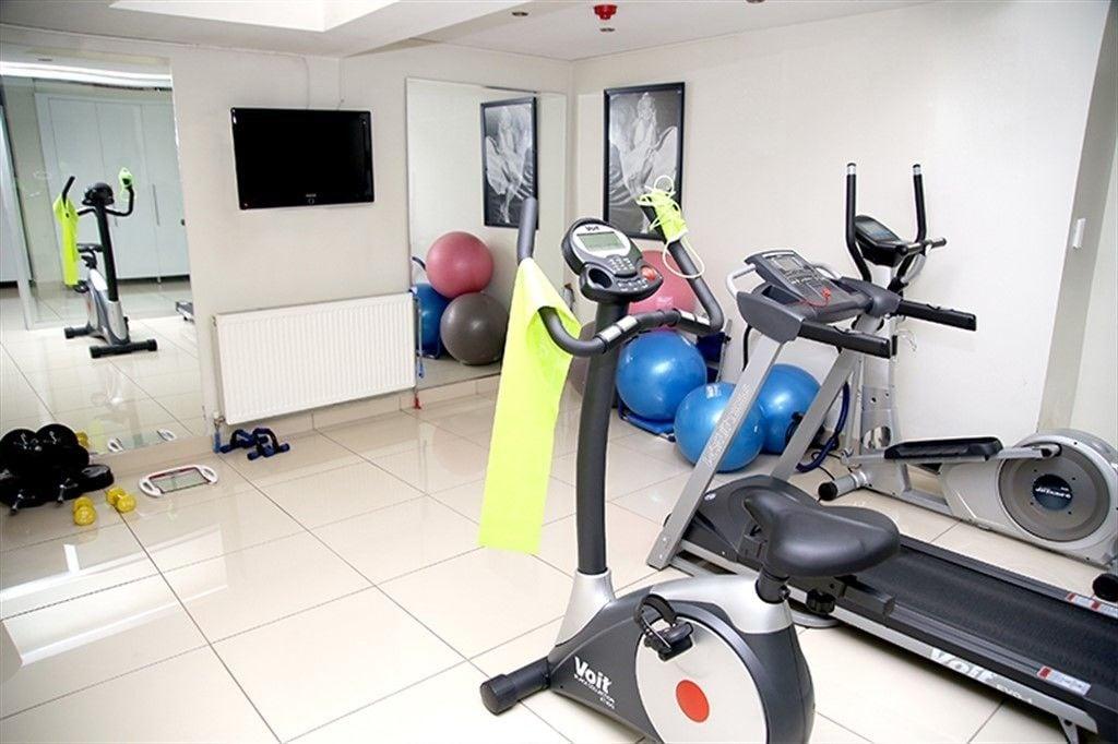 Instalaciones Recreativas İkiz Palmiye Kiz Oğrenci Pansiyonu - Caters to Women - Hostel