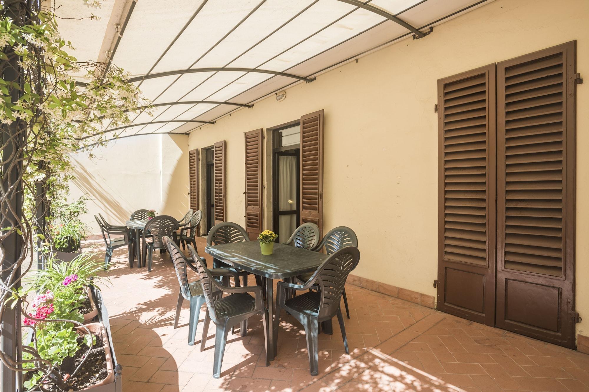 Varios Foresteria Valdese di Firenze - Casa per Ferie