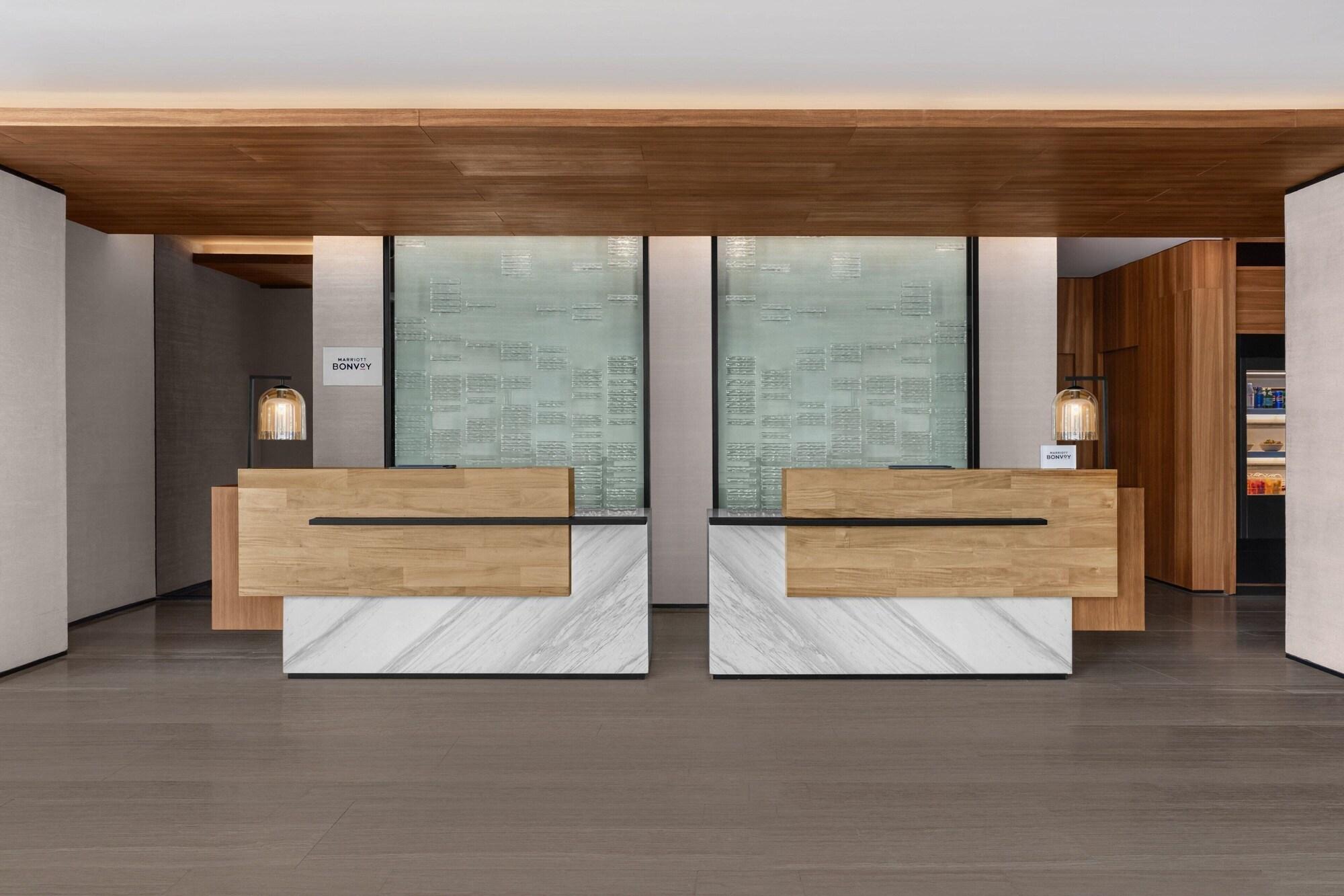 Vista Lobby Fairfield By Marriott Cebu Mandaue City