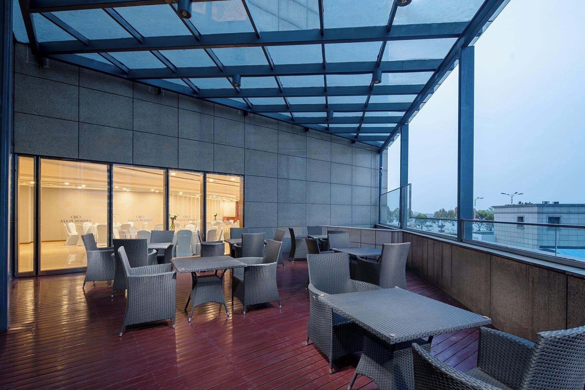 Restaurant Crowne Plaza Zhenjiang by IHG