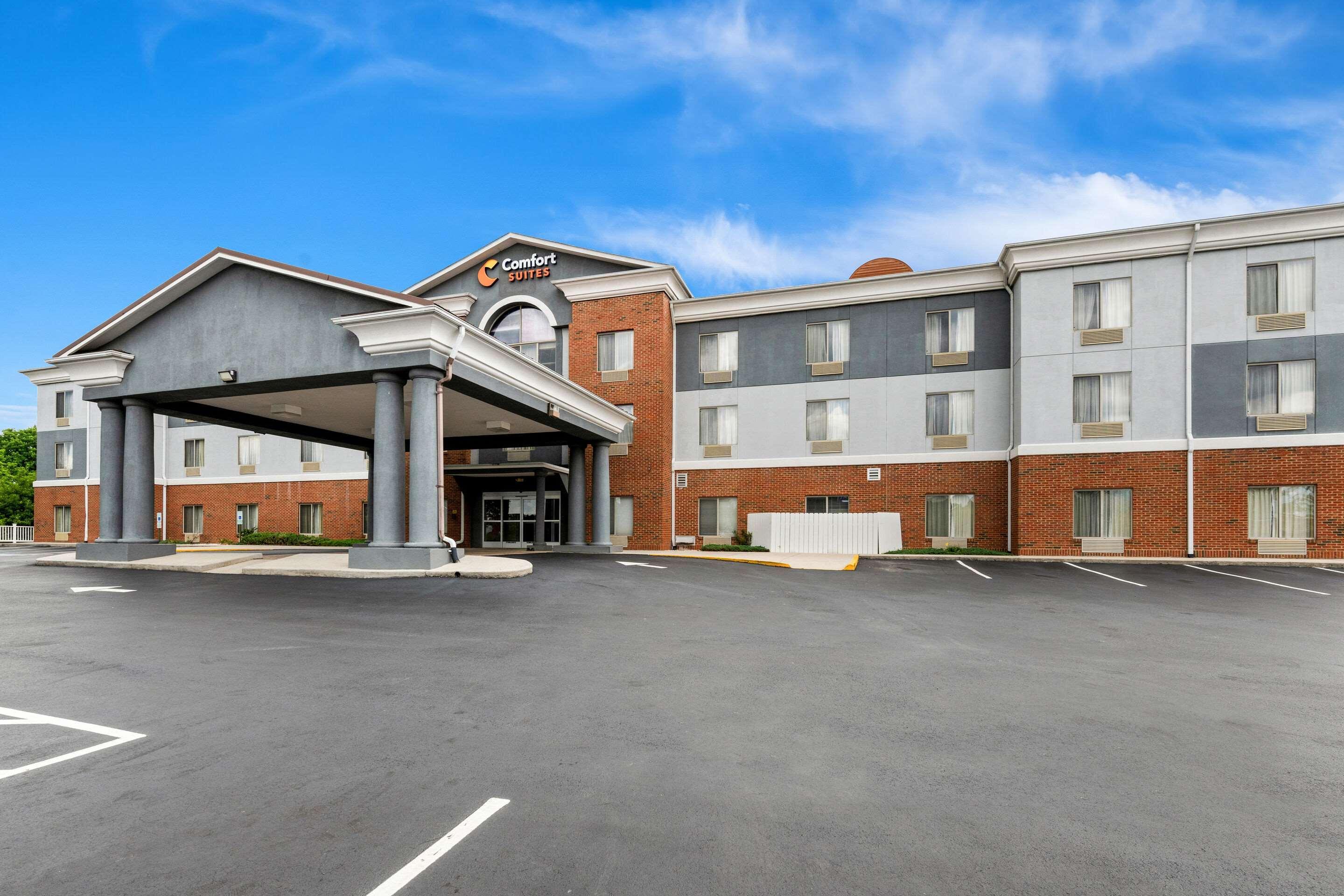 Vista Exterior Comfort Suites Abingdon I-81
