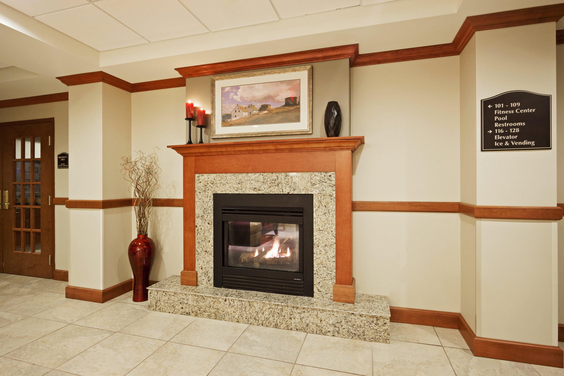 Vista Lobby Holiday Inn Express and Suites Freeport Brunswick