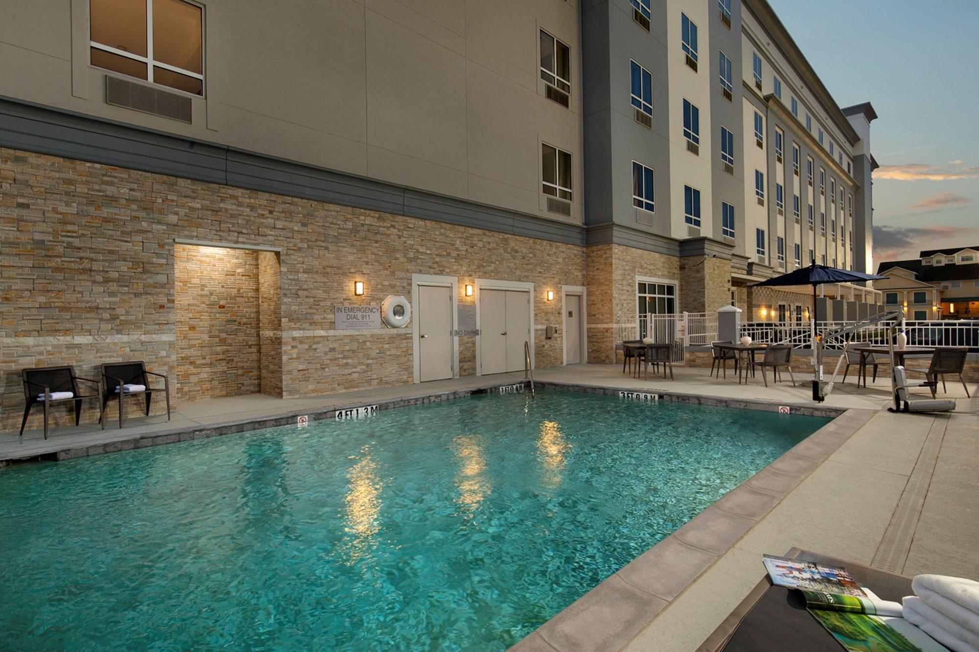 Vista Piscina Courtyard by Marriott Houston Kemah