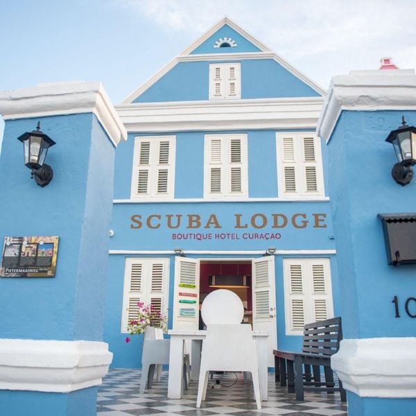 Scuba Lodge & Suites