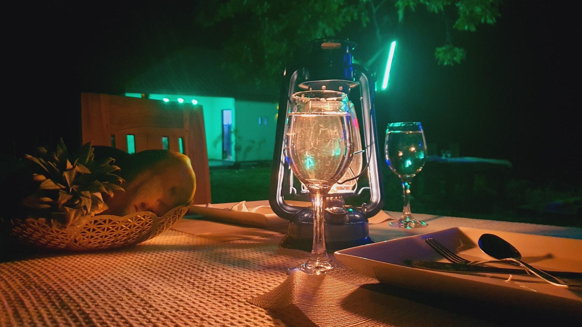 Restaurant Elephant Avenue Yala