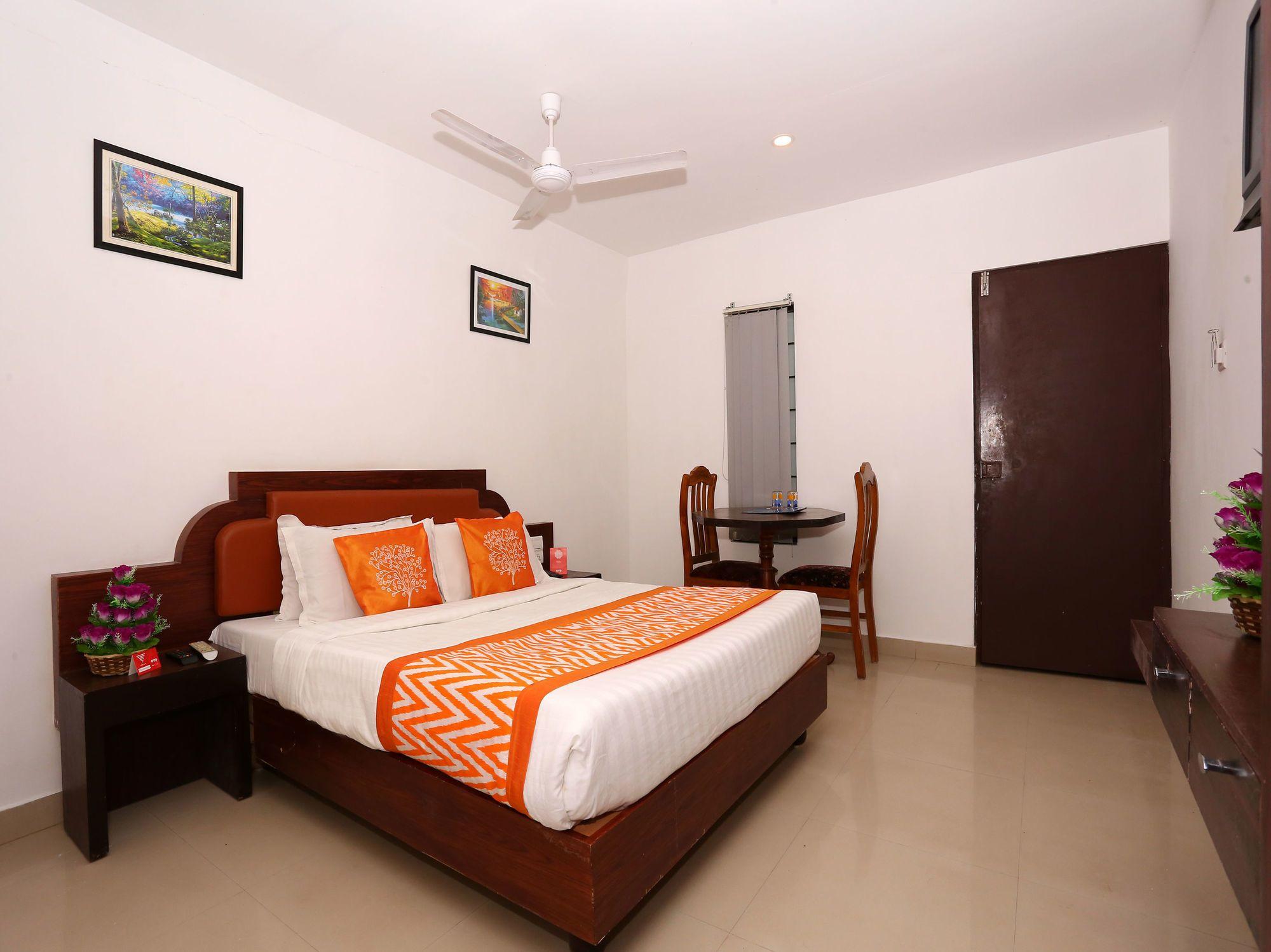 Varios OYO 9417 Seaside Residency