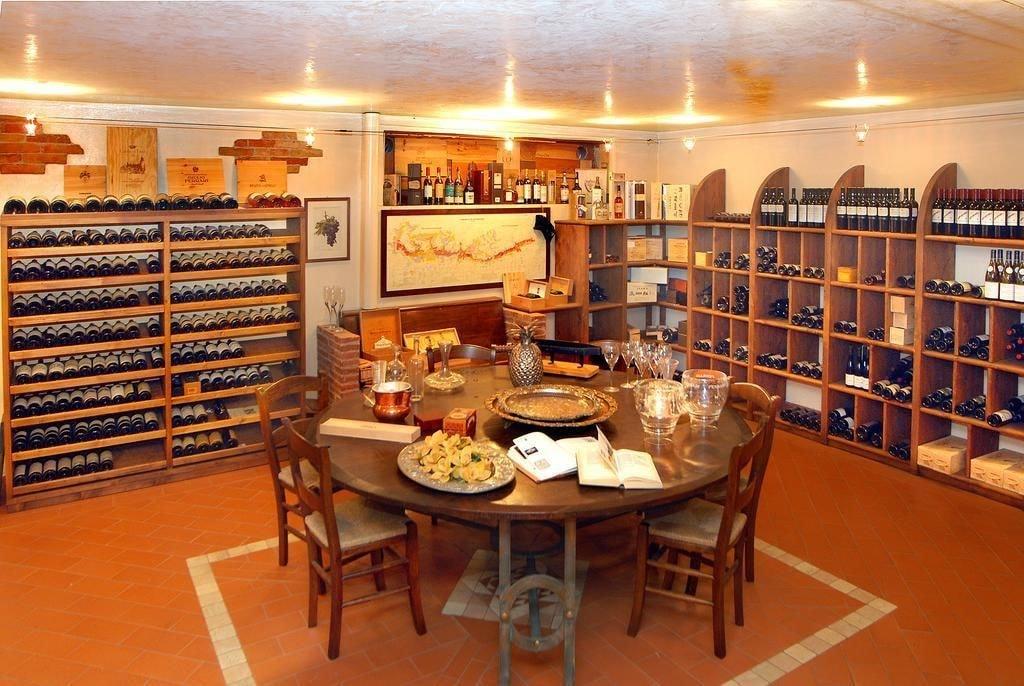 Bar/Salón Hotel Ristorante Sasso