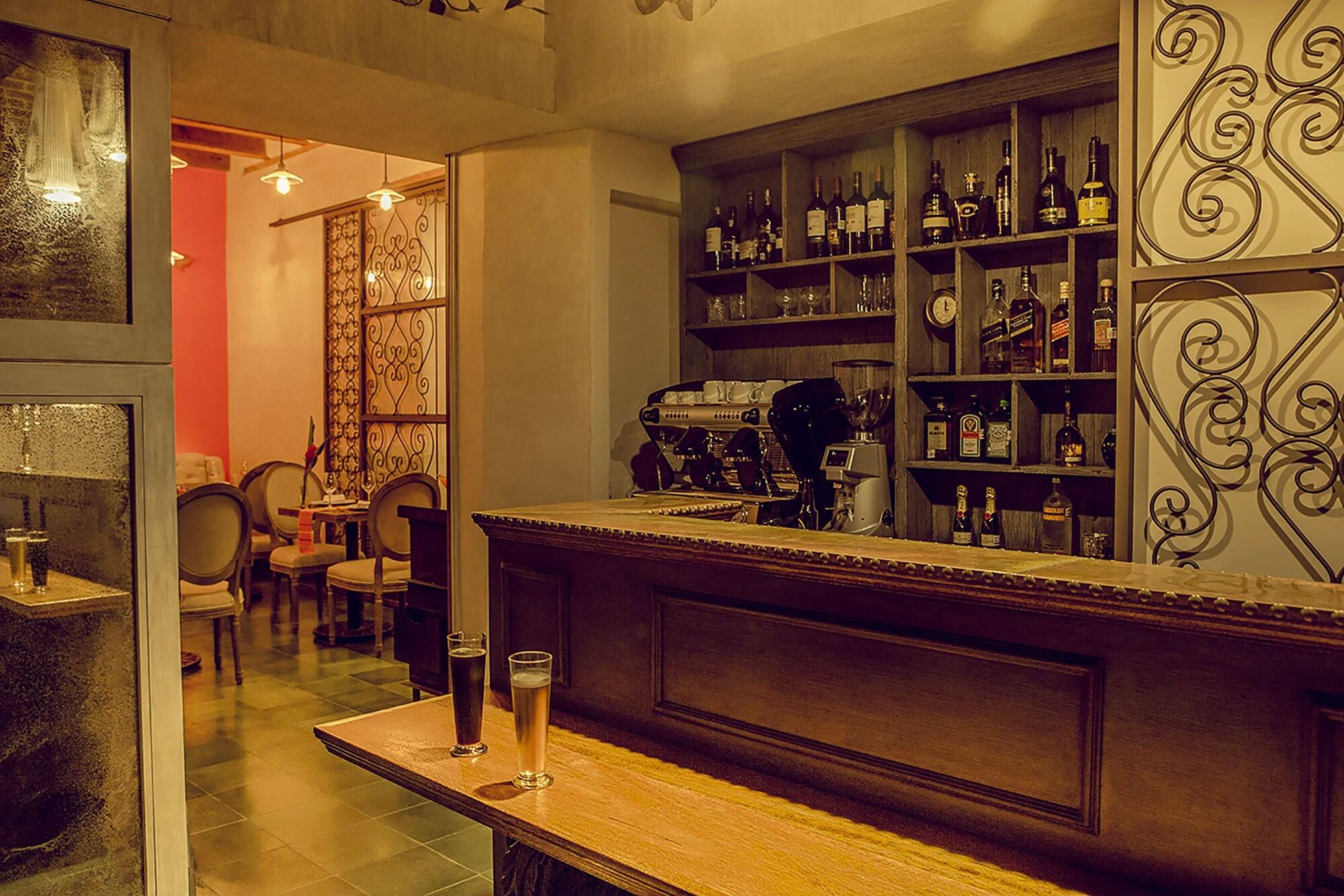Bar/Salón Casa Lum