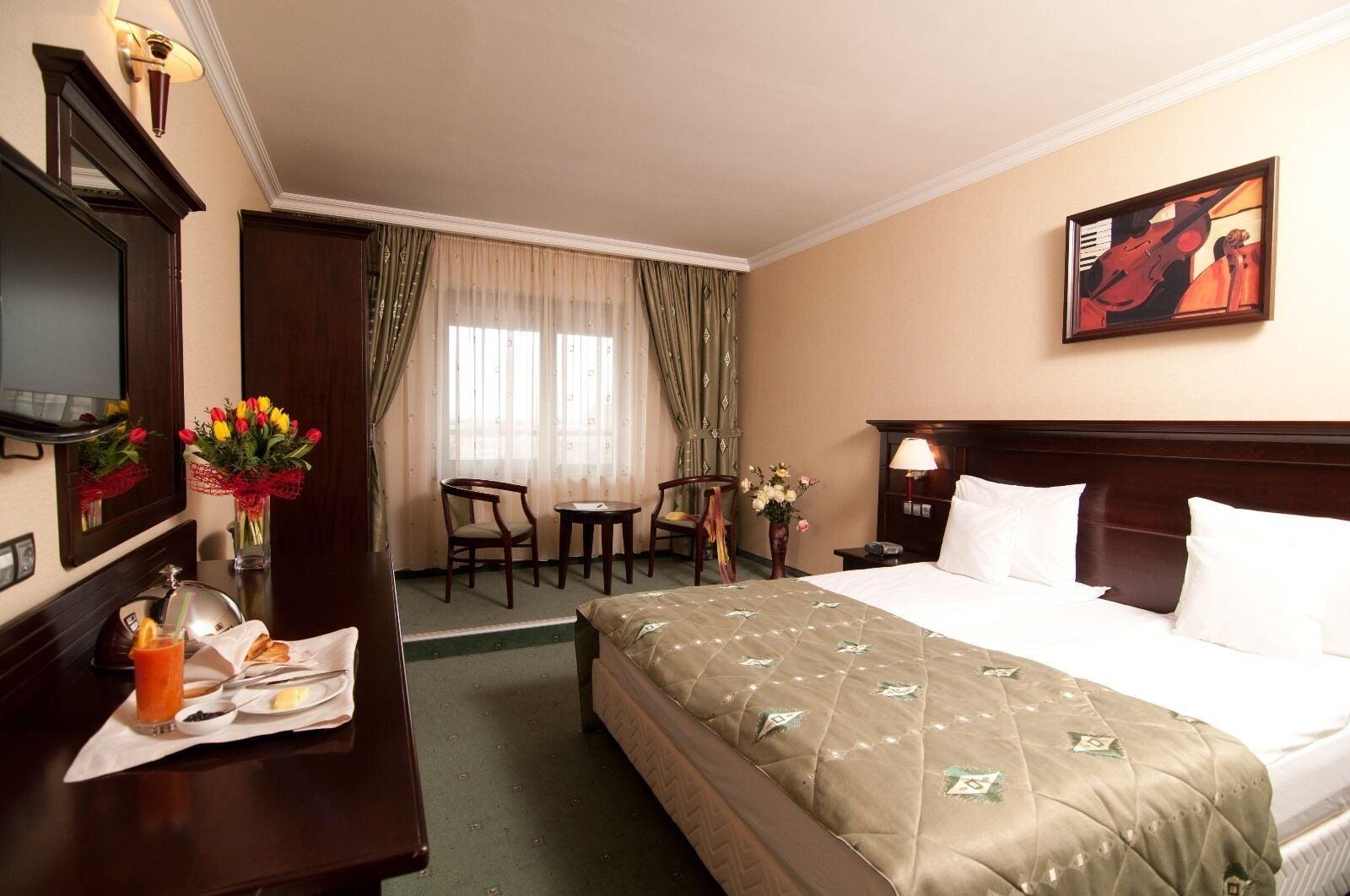 Habitación Hotel Rapsodia City Center