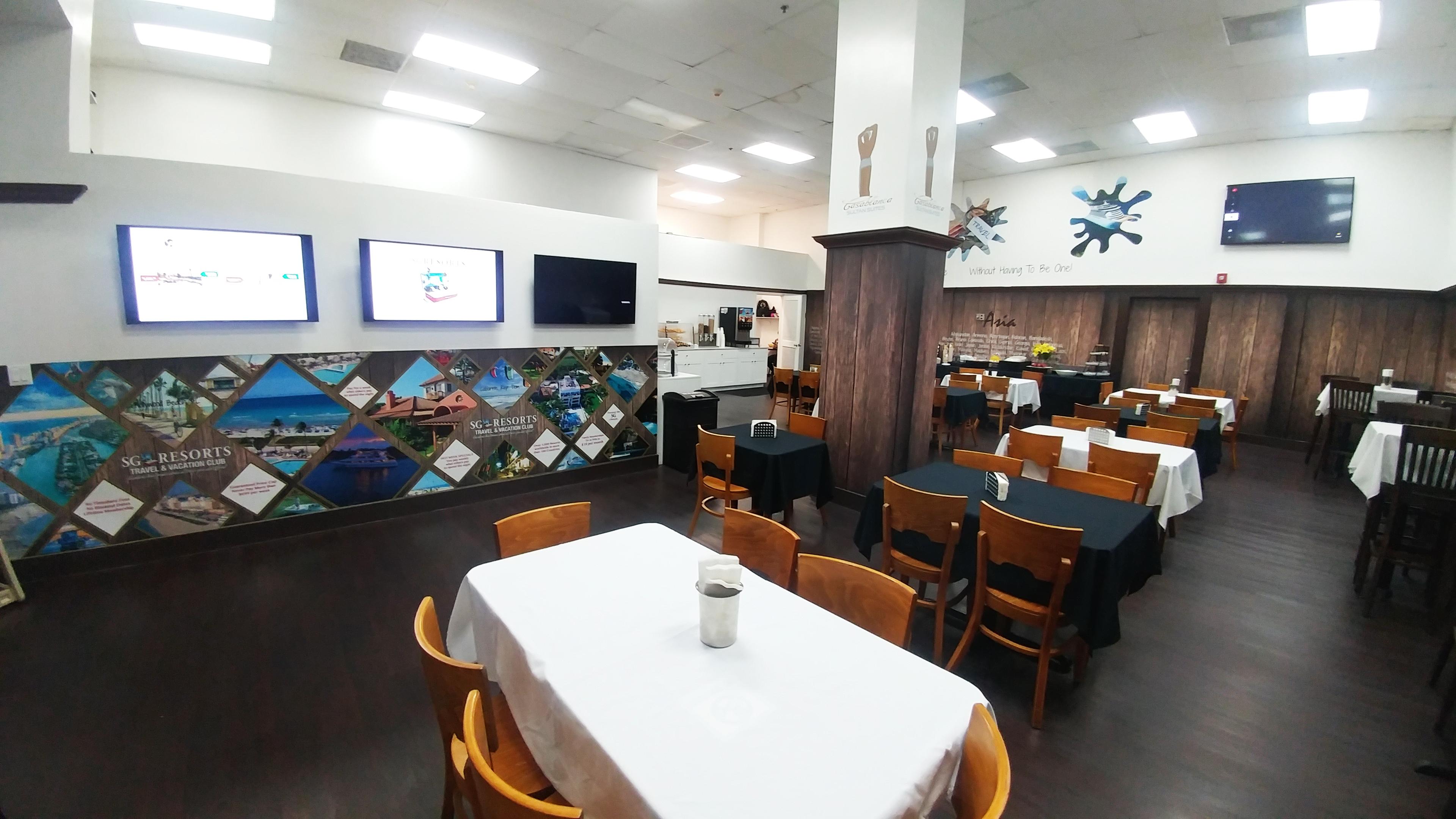 Restaurant The New Casablanca on the Ocean