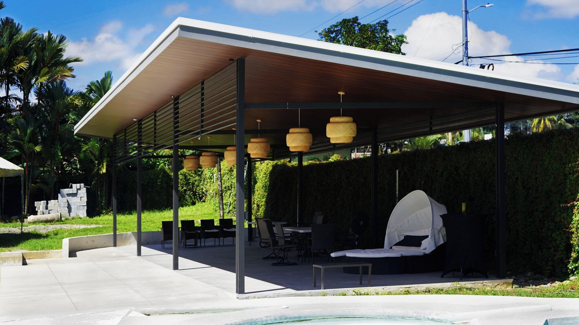 Vista Exterior Hotel Pacuare