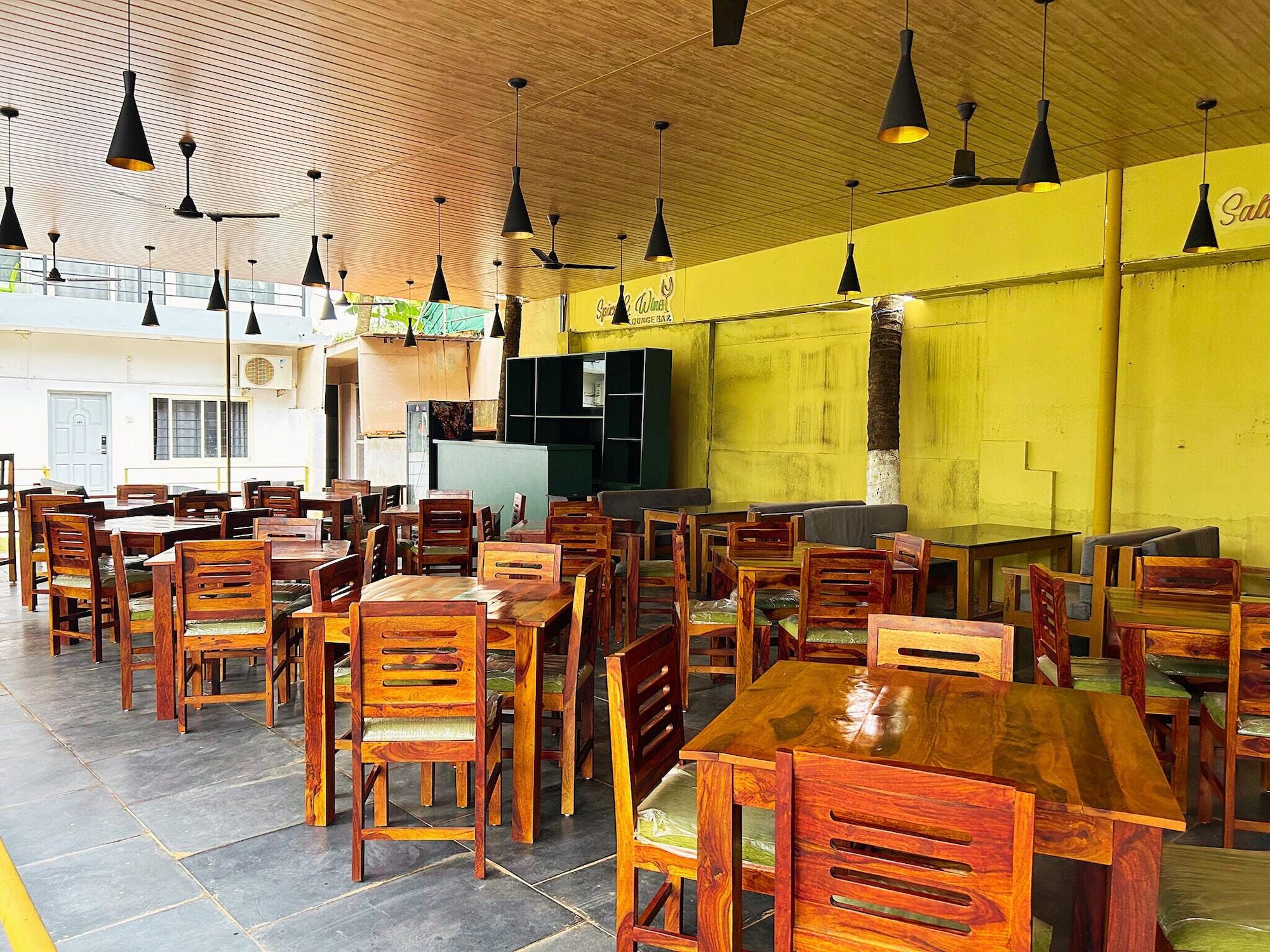 Restaurant Bay Breeze Hotels & Resorts