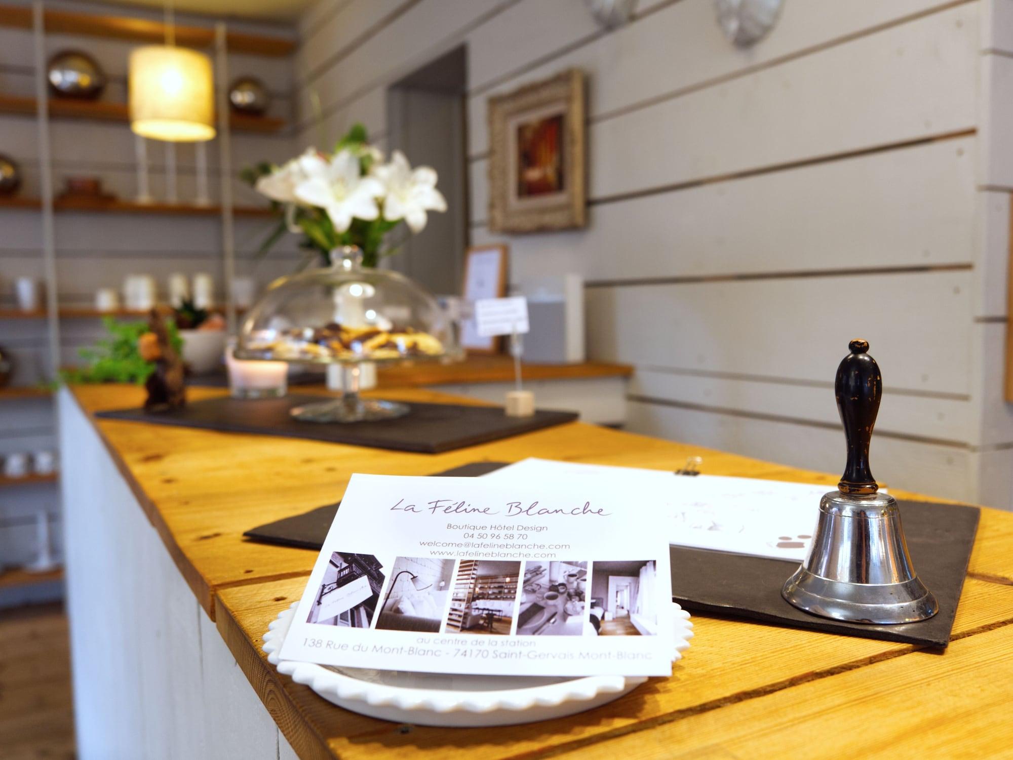 Vista Lobby La Féline Blanche