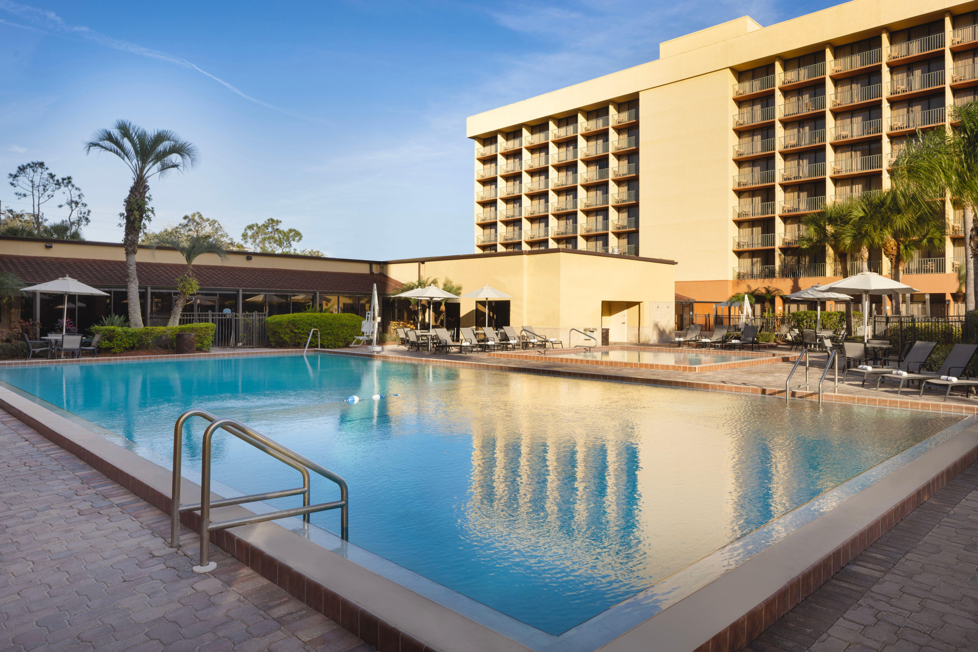 Vista Piscina Holiday Inn & Suites Orlando SW - Celebration Area by IHG