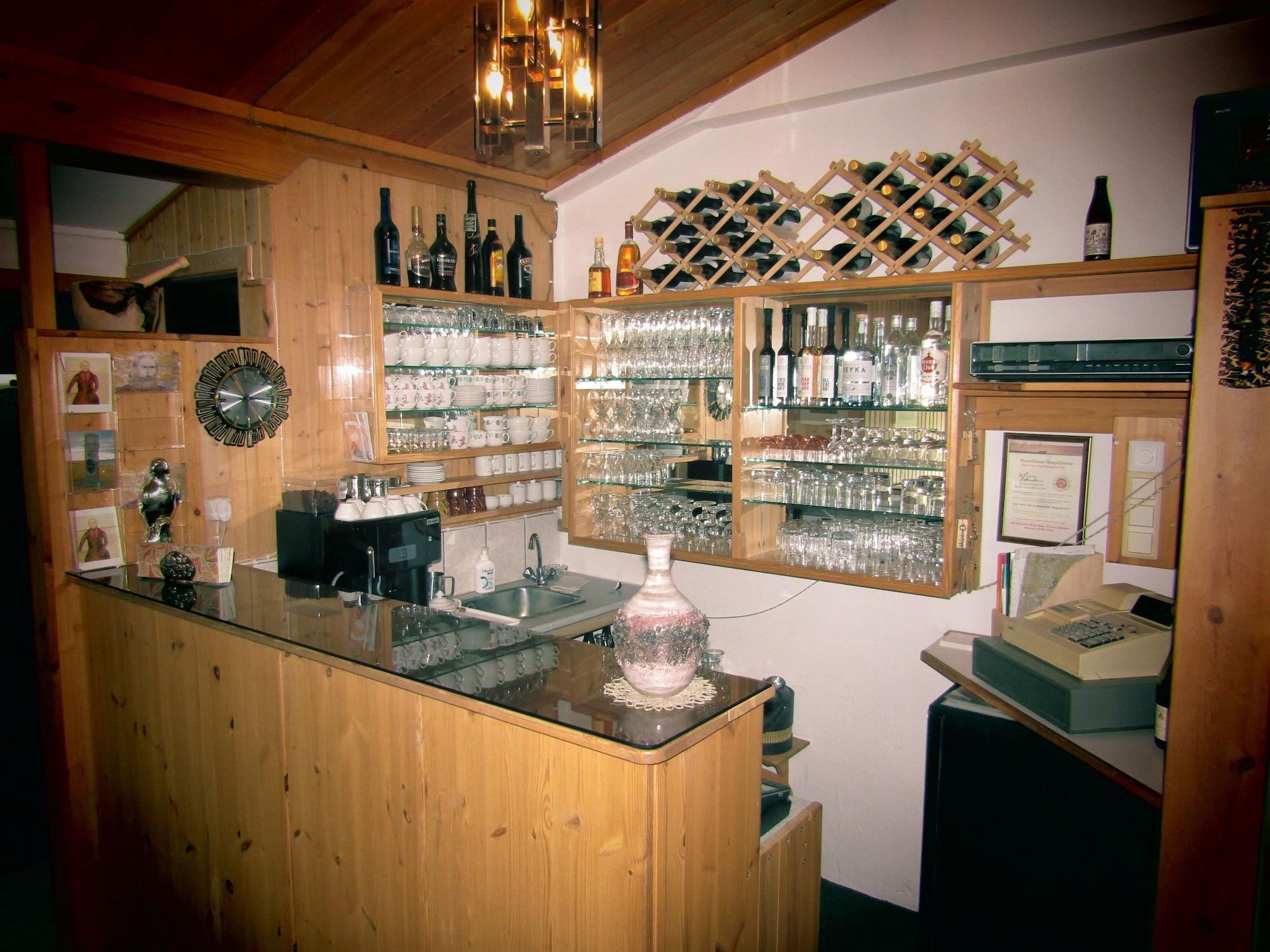 Bar/Salón Lónkot Rural Resort