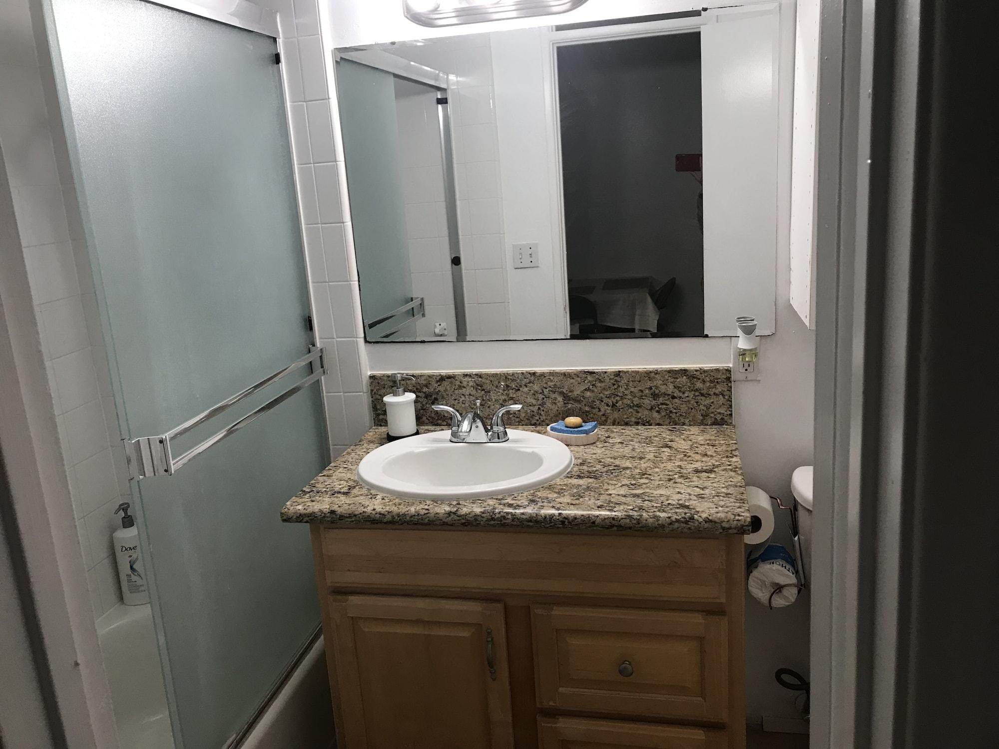 Equipamiento de Habitación Entire 3 Bedrooms Guest House Close Beach Downtown