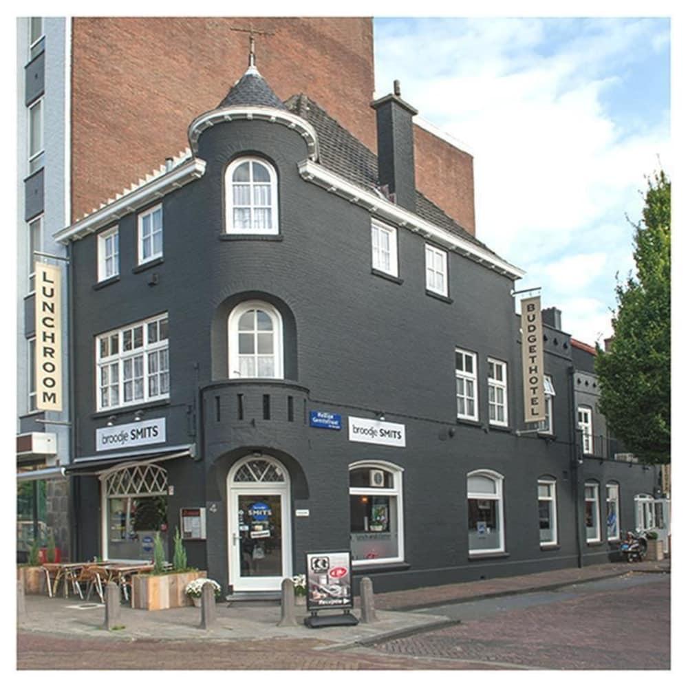 Varios Hotel-O-Theek de Zwaan / Budgethotel