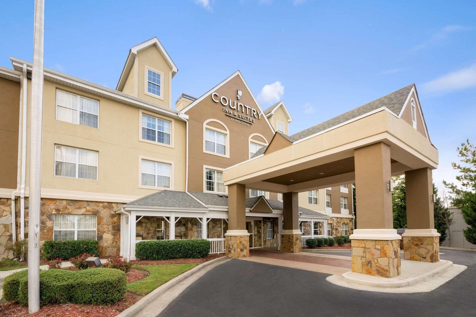 Varios Country Inn & Suites by Radisson, Norcross, GA