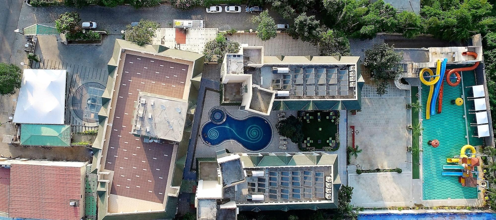 Vista Exterior Meritas Picaddle Resort - Lonavala