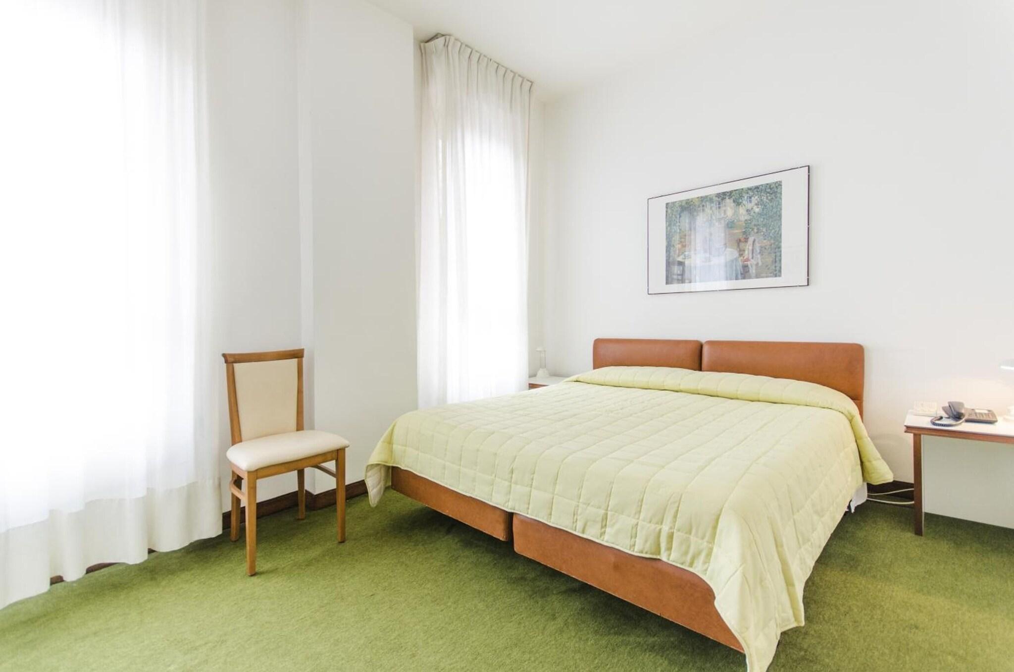 Varios Hotel Molise 2
