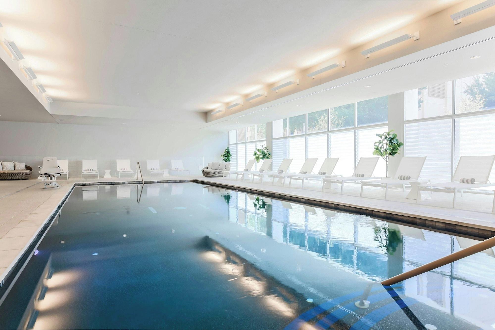 Vista Piscina Residence Inn by Marriott Dallas Downtown