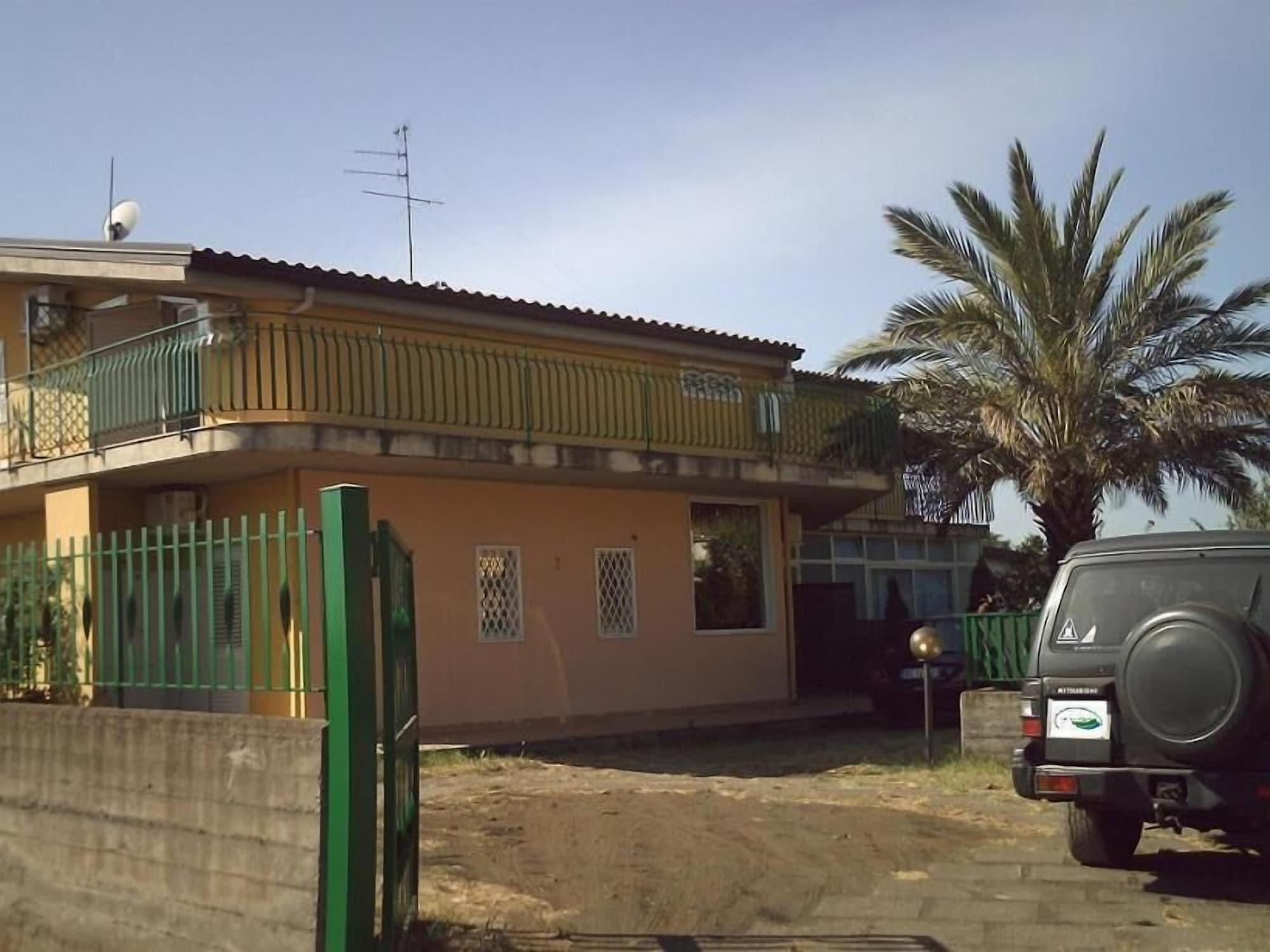 Vista Exterior Villa Autostrada A 18