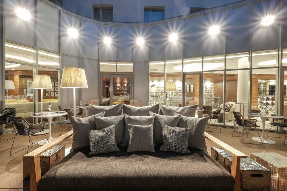 Hotel Renaissance Paris Republique Hotel