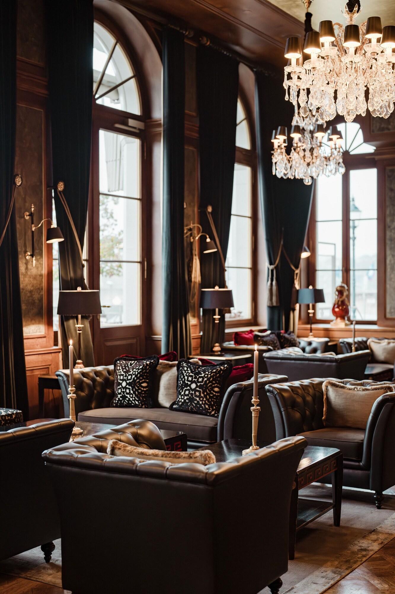 Bar/Salón Grand Hotel Les Trois Rois