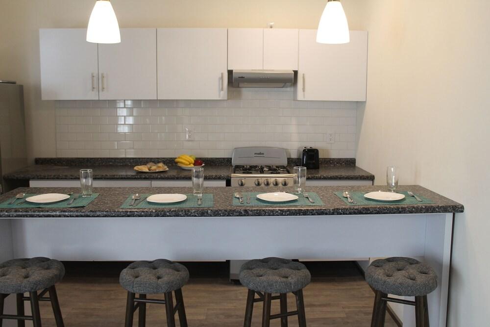 Hotel OM 686 Urban Lofts