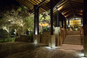 Alojamiento - Deer Park Hotel